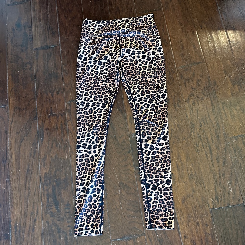 Vie active rockell Leopard leggings size s - Picture 7 of 7